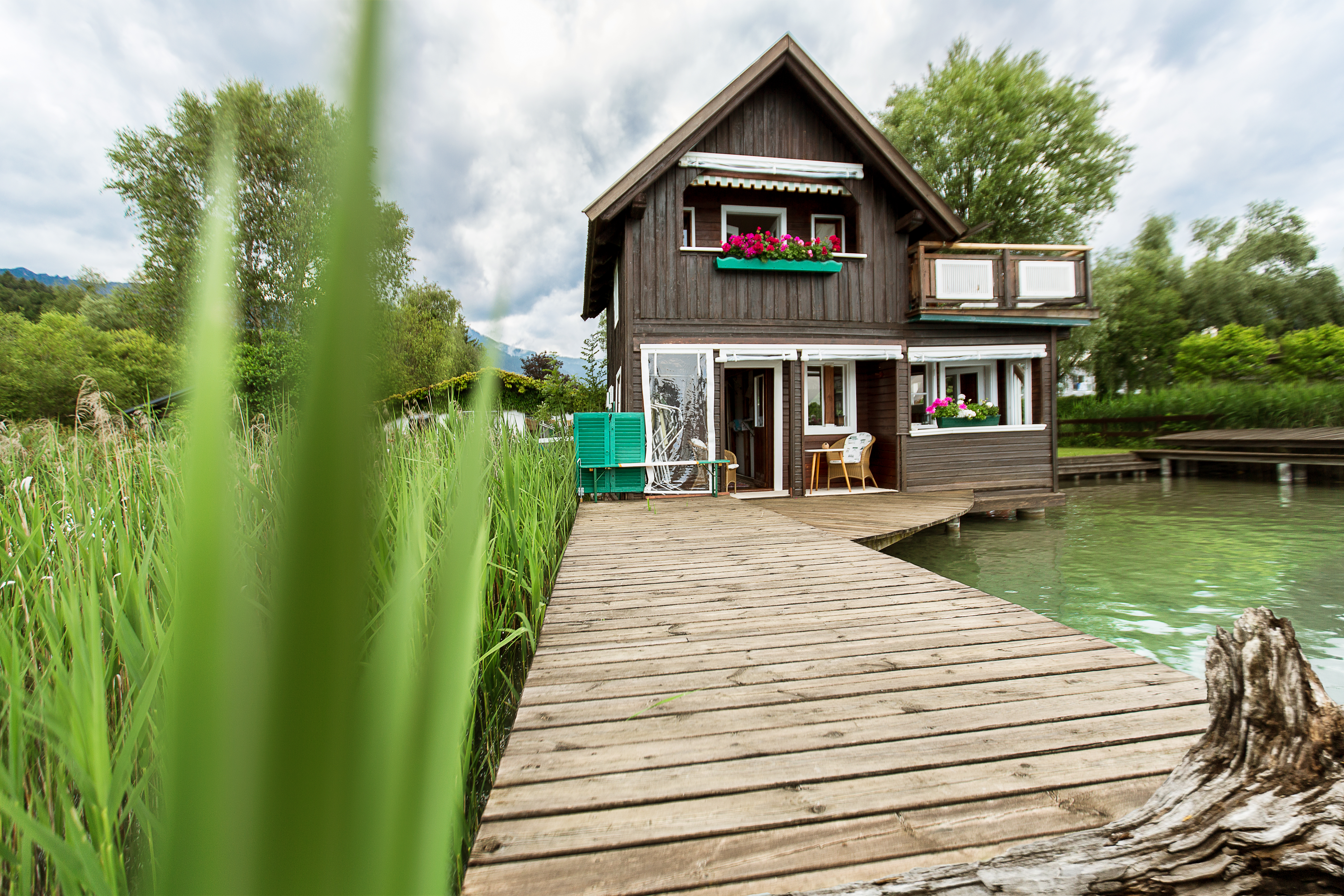 Seehaus mit Steg